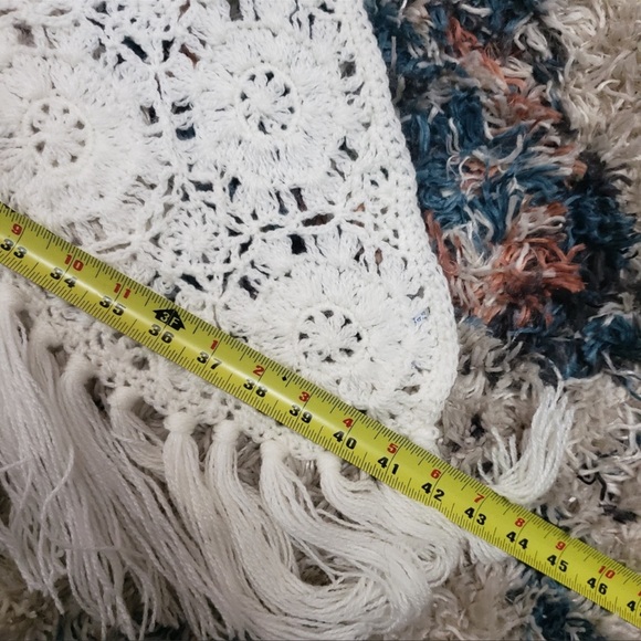 Vintage Crochet Shawl 70s 80s Witchy Boho bohemian Hippie Rocker Stevie Nicks - Picture 3 of 7